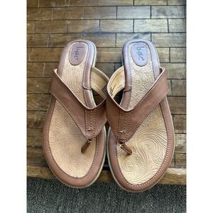 b.o.c. Born Concept Womens Tan Embossed Thong Sandals BC0013741 Size 10M